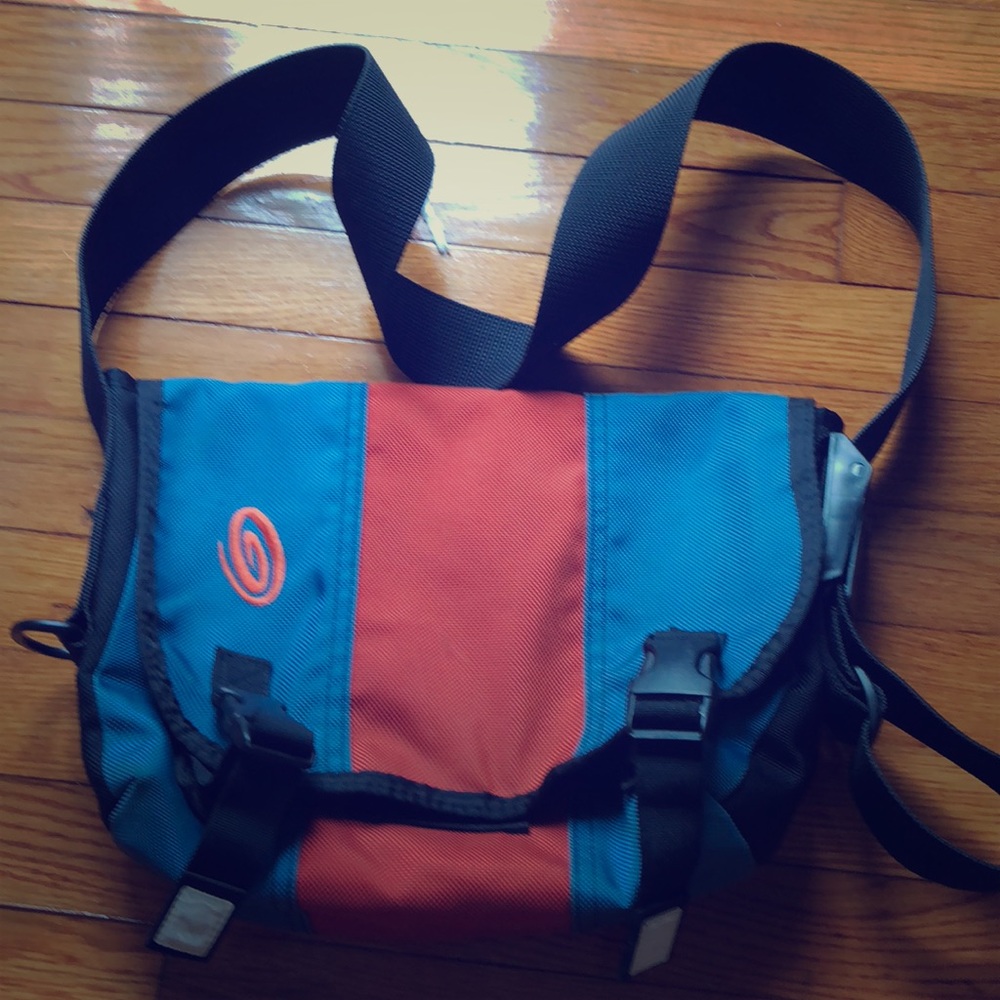Timbuk2 small messenger